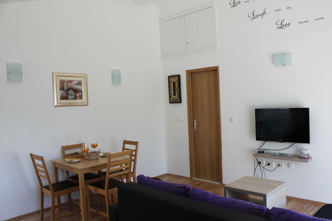 Apartman Relax Apartment Marina Ngoại thất bức ảnh